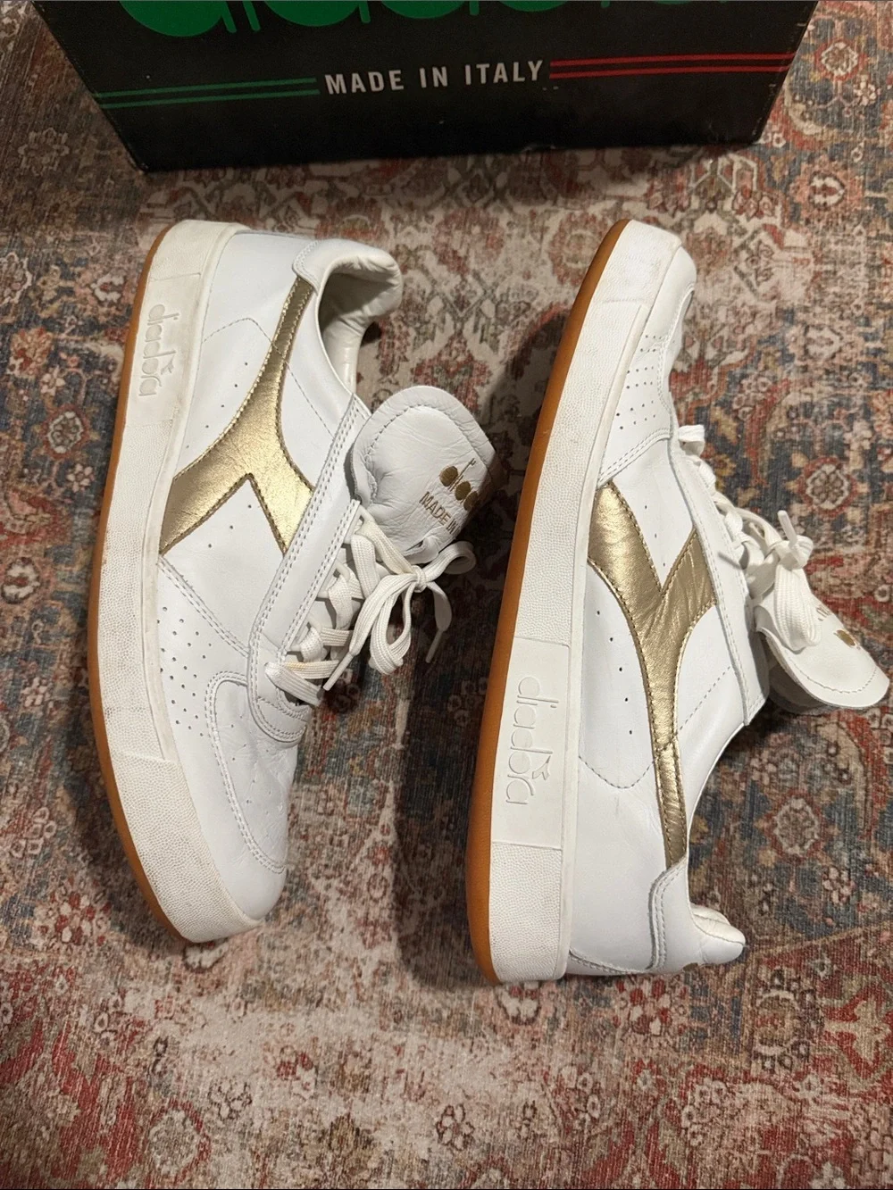 Diadora low top